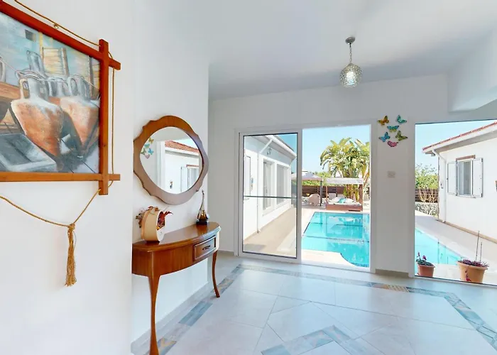 Vila Butterfly By Holidaykeys