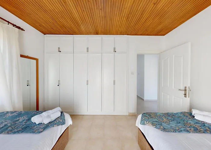 Vila Butterfly By Holidaykeys *