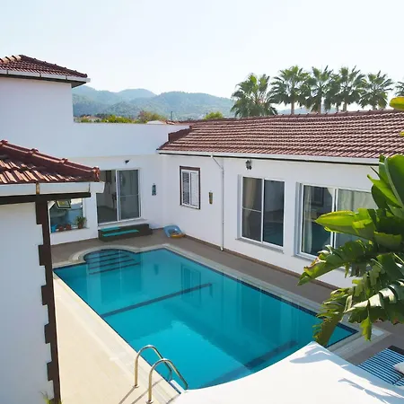 Villa Butterfly By Holidaykeys *