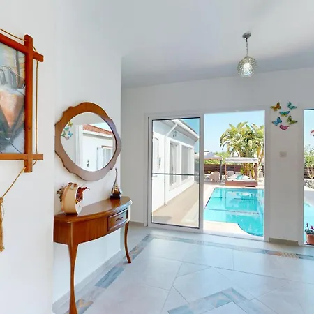 Vilă Butterfly By Holidaykeys