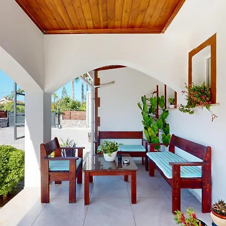 Butterfly By Holidaykeys * Kyrenia (Northern Cyprus)