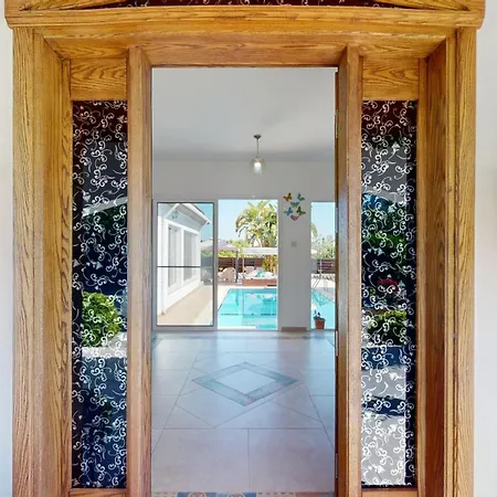 Villa Butterfly By Holidaykeys Kyrenia (Northern Cyprus)