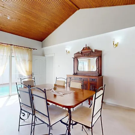 Vilă Butterfly By Holidaykeys