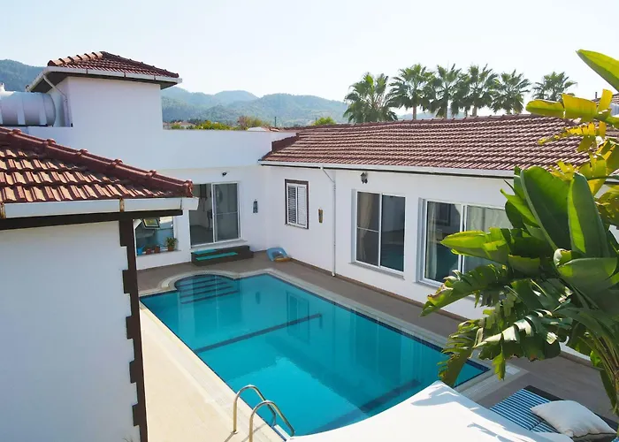 Villa Butterfly By Holidaykeys *