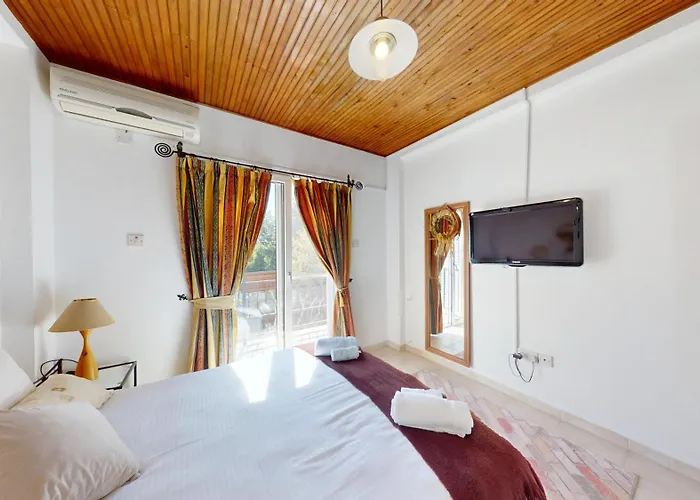 Butterfly By Holidaykeys Villa