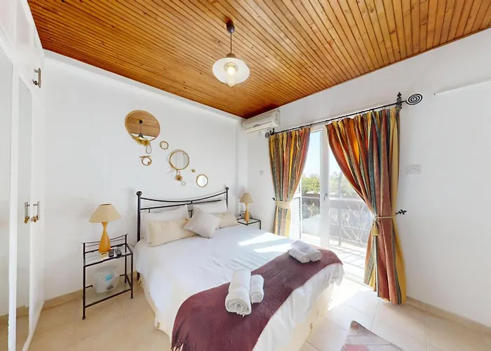 Villa Butterfly By Holidaykeys Kyrenia (Northern Cyprus)